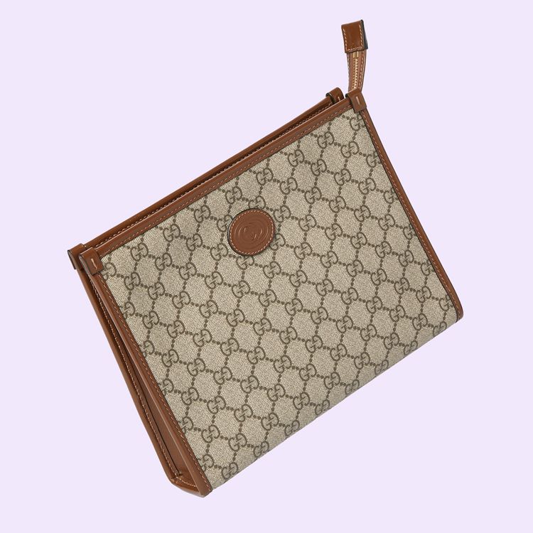 672956.92TCG.8563.006.100.0000.Light Beauty case with Interlocking G